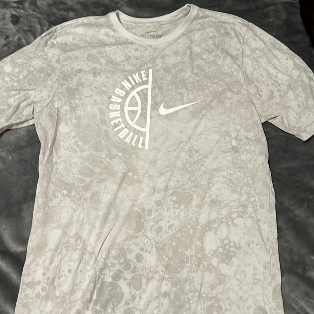 Nike Basketball tshirt